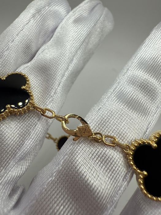 Гривна Van Cleef 18k gold