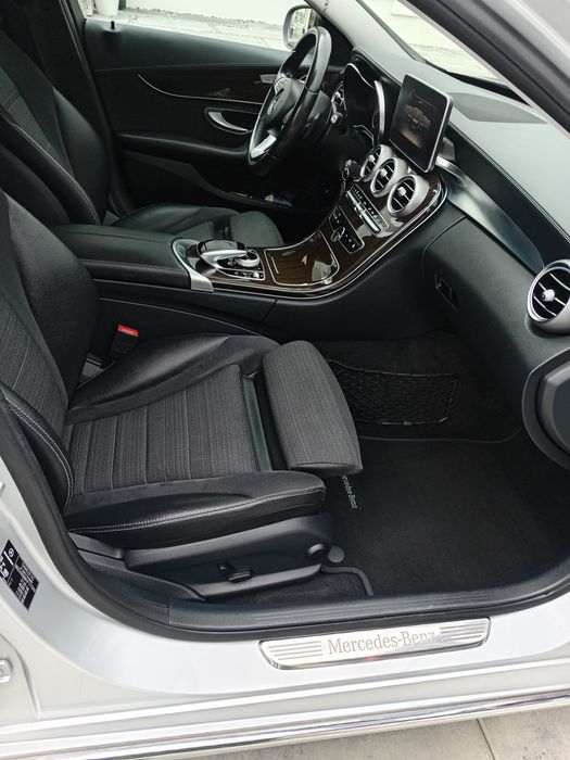 Mercedes C class 220