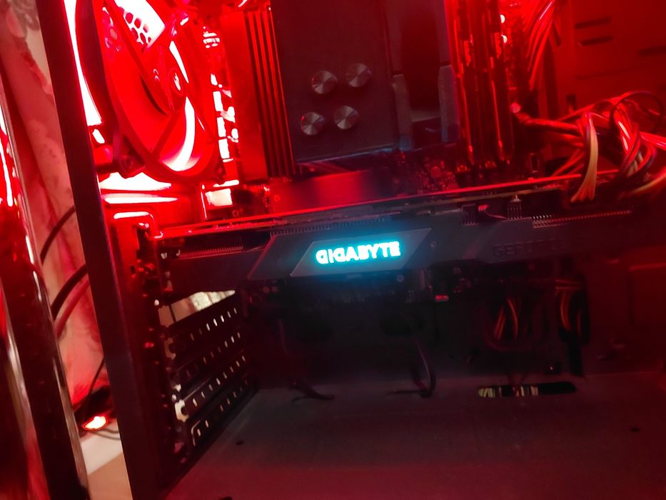 Продам видеокарту NVIDIA GeForce RTX 2070