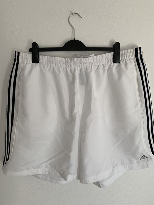 Pantaloni scurti de barbati Adidas
