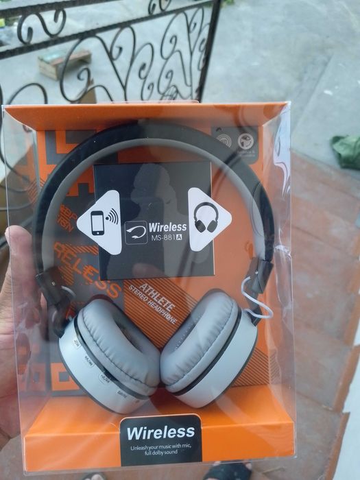 Quloqchin Wireless MS-881 A