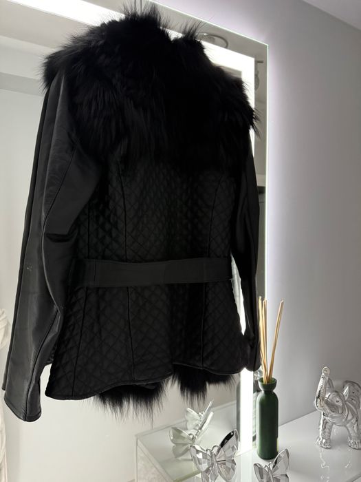 Кожено яке с естествен косъм от лисица