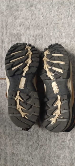 Bocanci de drumeție Tenth BOTA K2.0 si MH100 Mid Impermeabili