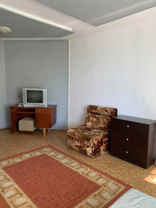 Дава се под наем Едностаен апартамент в Бургас, Възраждане - 50 кв.м за 153 € - Снимка #1