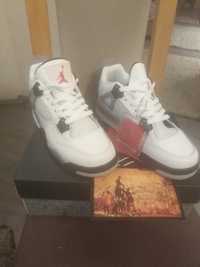 Nike air Jordan 4 retro,,