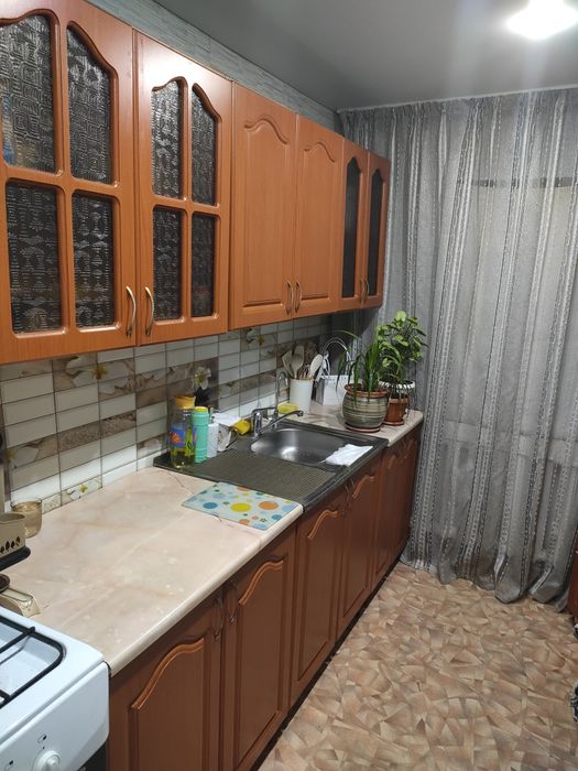 Продажа гарнитура, и телевизора читайте описание.