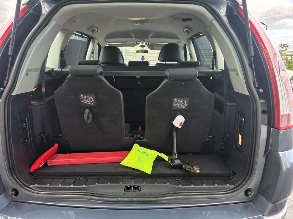 //  Citroen C4 Grand Picasso 7 Locuri  //