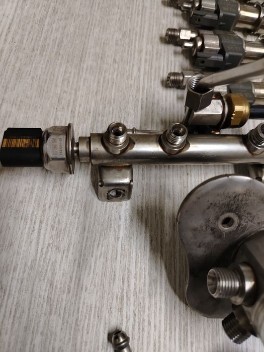 Injectoare BMW E90  cod motor N43B20A