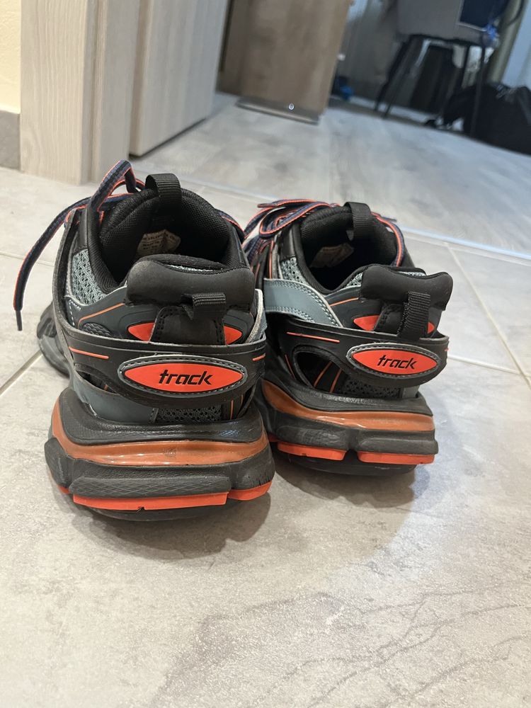 Balenciaga Track