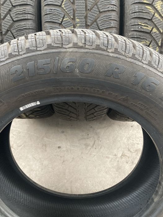 215/60/16 Semperit Master Grip2