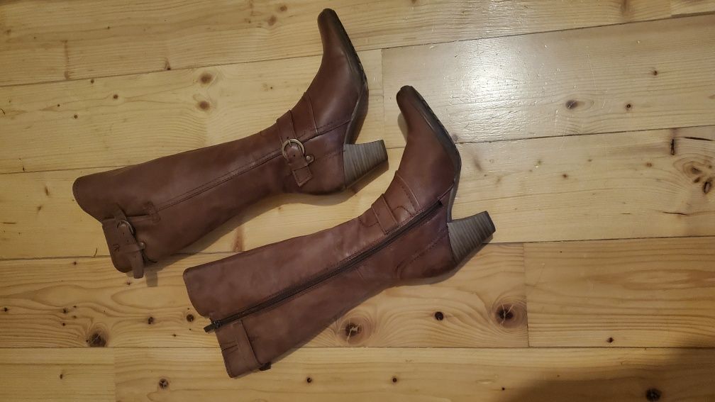 Cizme piele imblanite usor Caprice masura 36