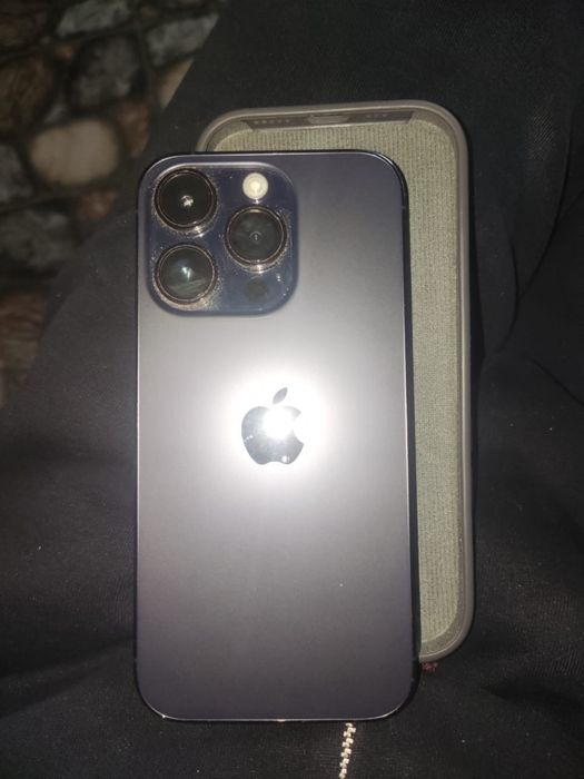 Продам или обменяю айфон 14 про на 256 гб