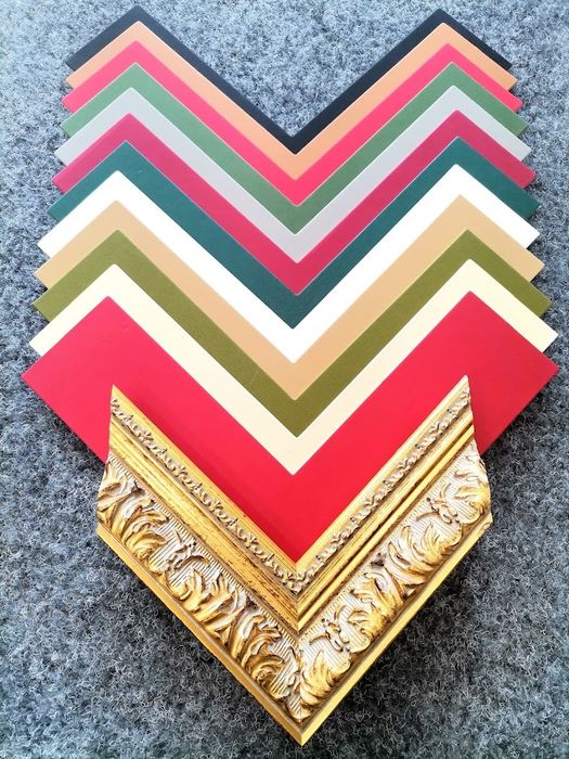 Inramari tablouri Iasi  cu RAME  din lemn si compozit Atelier  Iasi