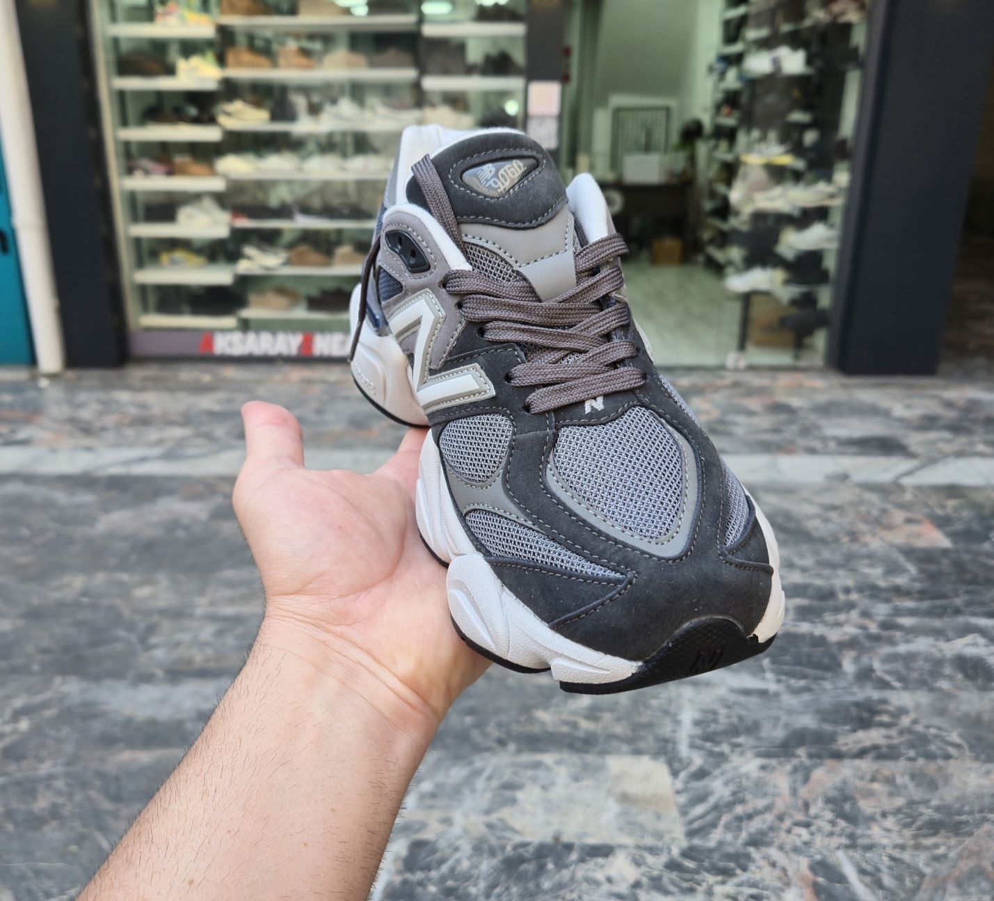 Мъжки маратонки new balance 9060