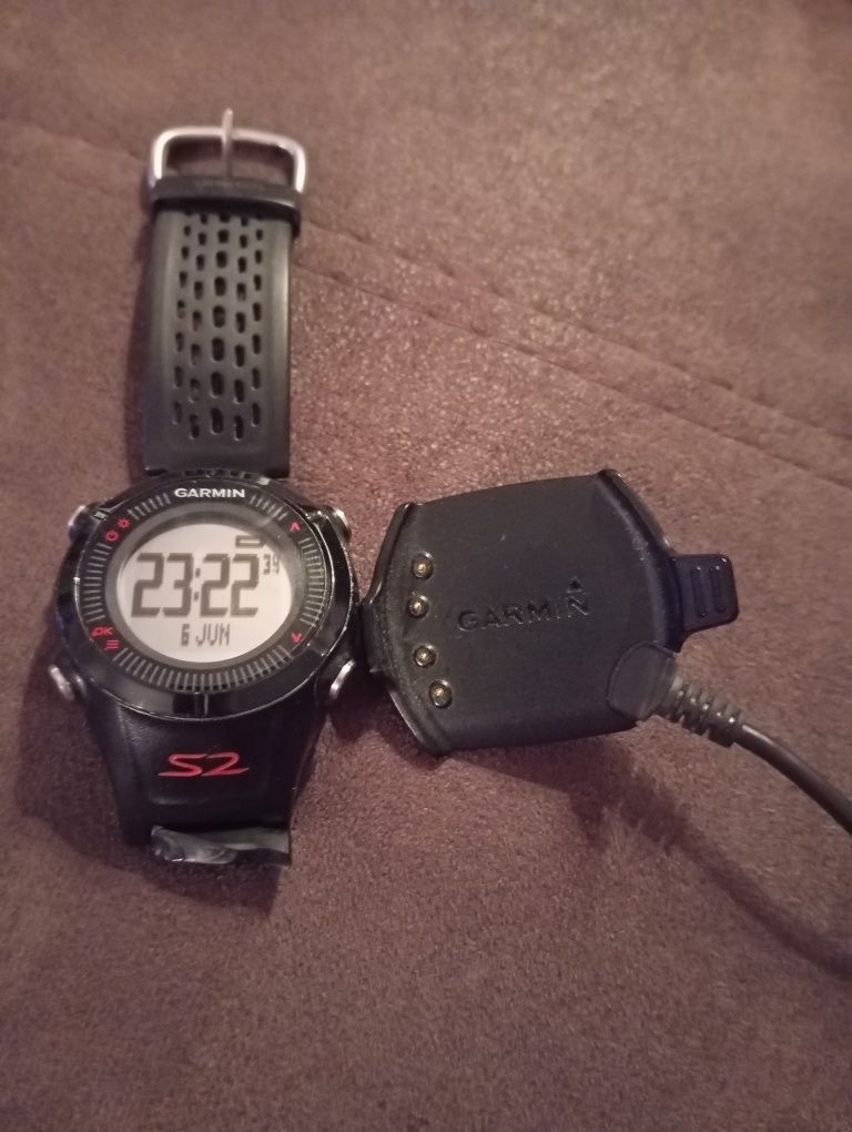 Голф Часовник Garmin S2