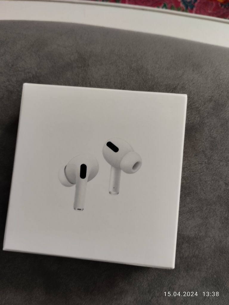 AirPods Pro белый