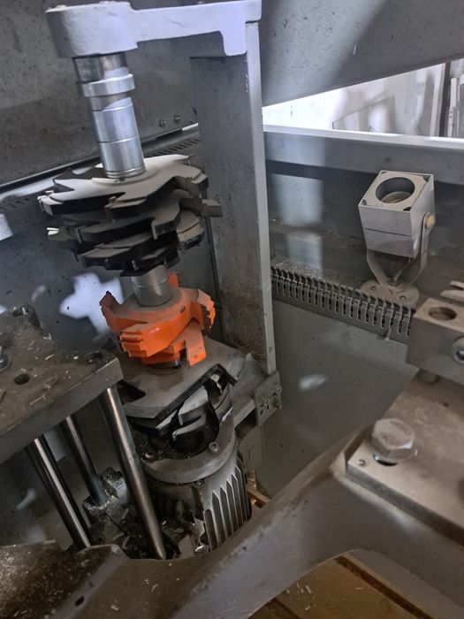 Зачистваща за ПВЦ дограма