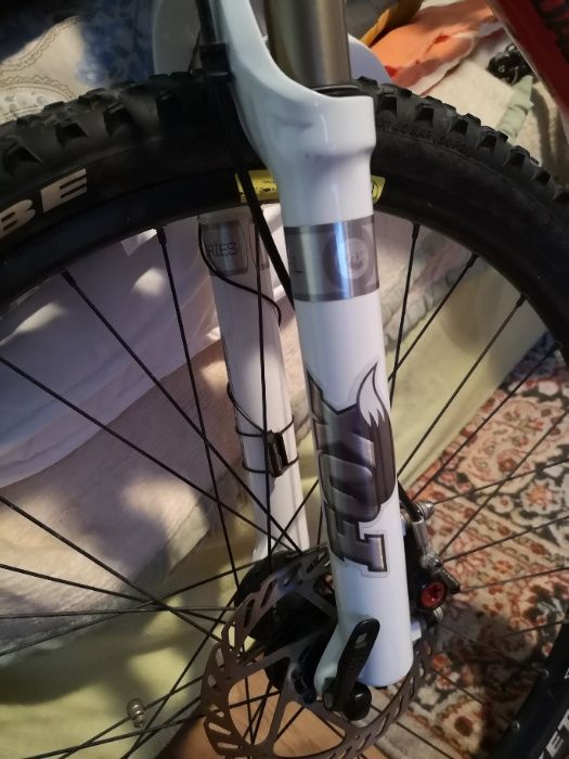 Bicicleta Cannondale Taurine 4 upgrade (cadru carbon 18inch)