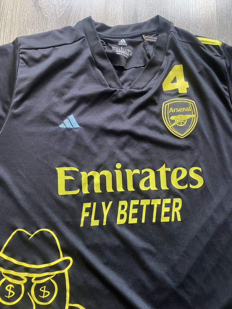 Уникална фен тениска Arsenal x PRI3RAK – Limited Edition!