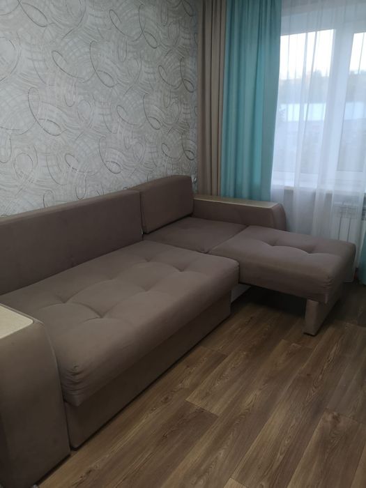 Продам диван в хорошем состоянии.