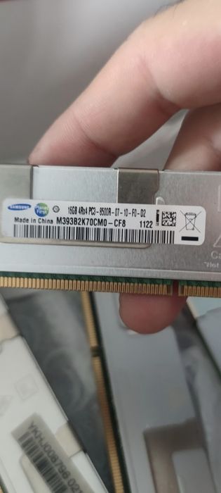 СЪРВЪРНА Ram 8gb/4gb DDR2 4Rx4 PC3-8500R-07-10-F0-D2