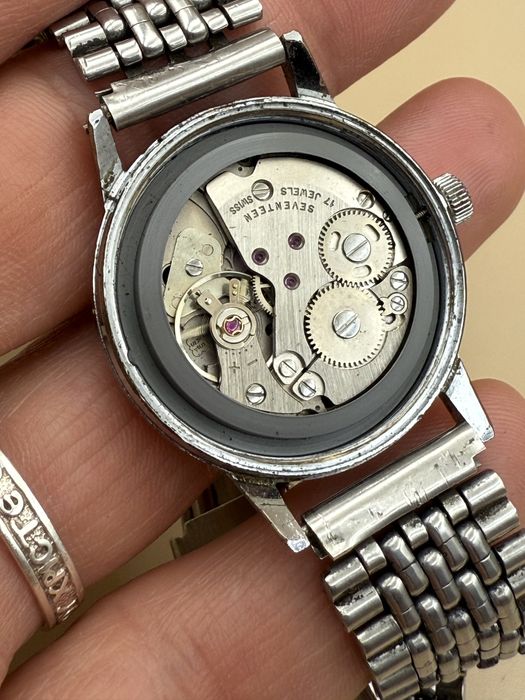 Ceas vechi mecanic elvetian