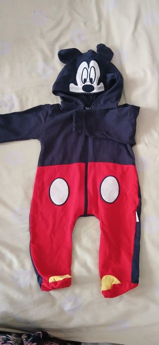 Продам комбинезон для новорождённого