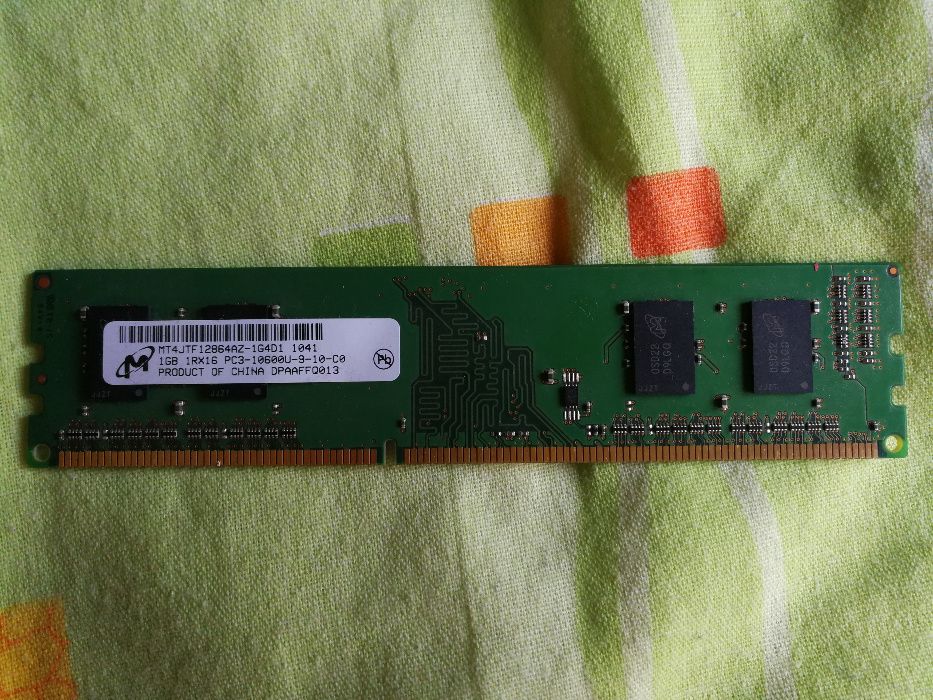 Kit 2 GB (1 GB + 1 GB) DDR3 PC3 10600 1333 MHz