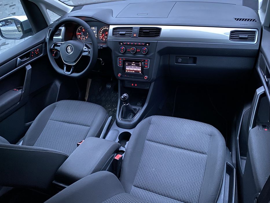 VW Caddy  Life Facelift-2.0 Tdi~ Euro-6-Bluemotion‼️Distronic