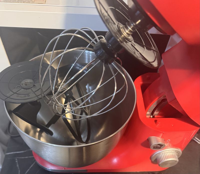 Mixer planetar/ aparat framantat Heinner