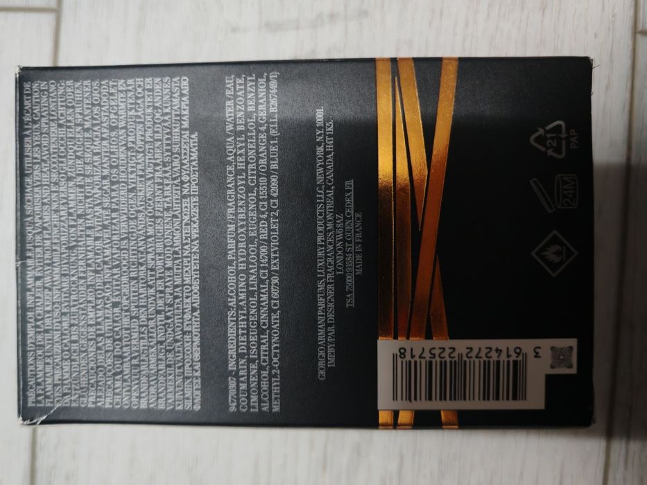 Parfum Armani Stronger with you Intensely