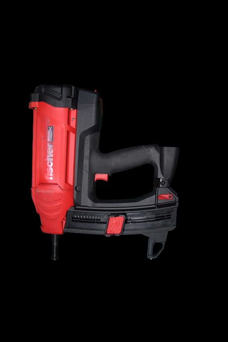Pistol de bătut cuie cu gaz Fischer FGC 100