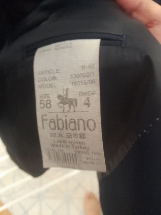 Костюм почти новый в идеальном состояний