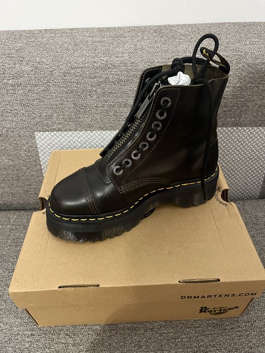 Dr. Martens  maro
