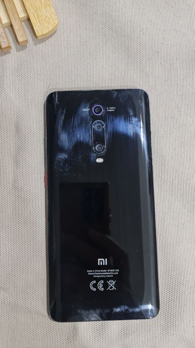 Продаётся 4 телефона MI 9T на Redmi not 11 Redmi not 5 Samsung A21S