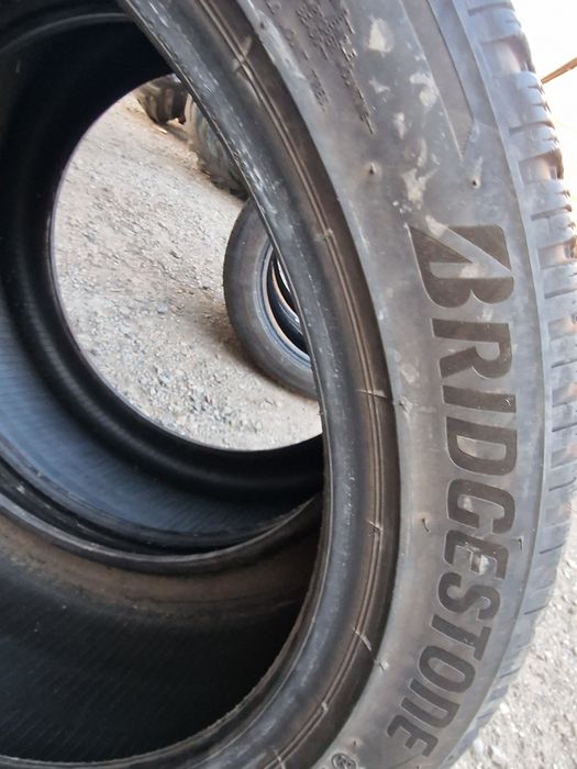 Anvelope 275/40R21 marca Bridgestone, M+S ,DOT 2023