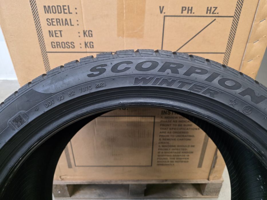 275/40R21-2бр.& 315/35R21-2бр.PIRELLI WINTER Неразличими от НОВИ BMW