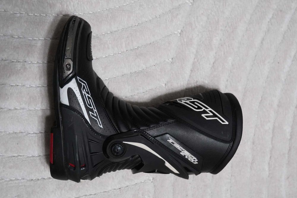 Мото ботуши RST TRACTECH EVO III SPORT CE перфорирани 102101 43 Номер