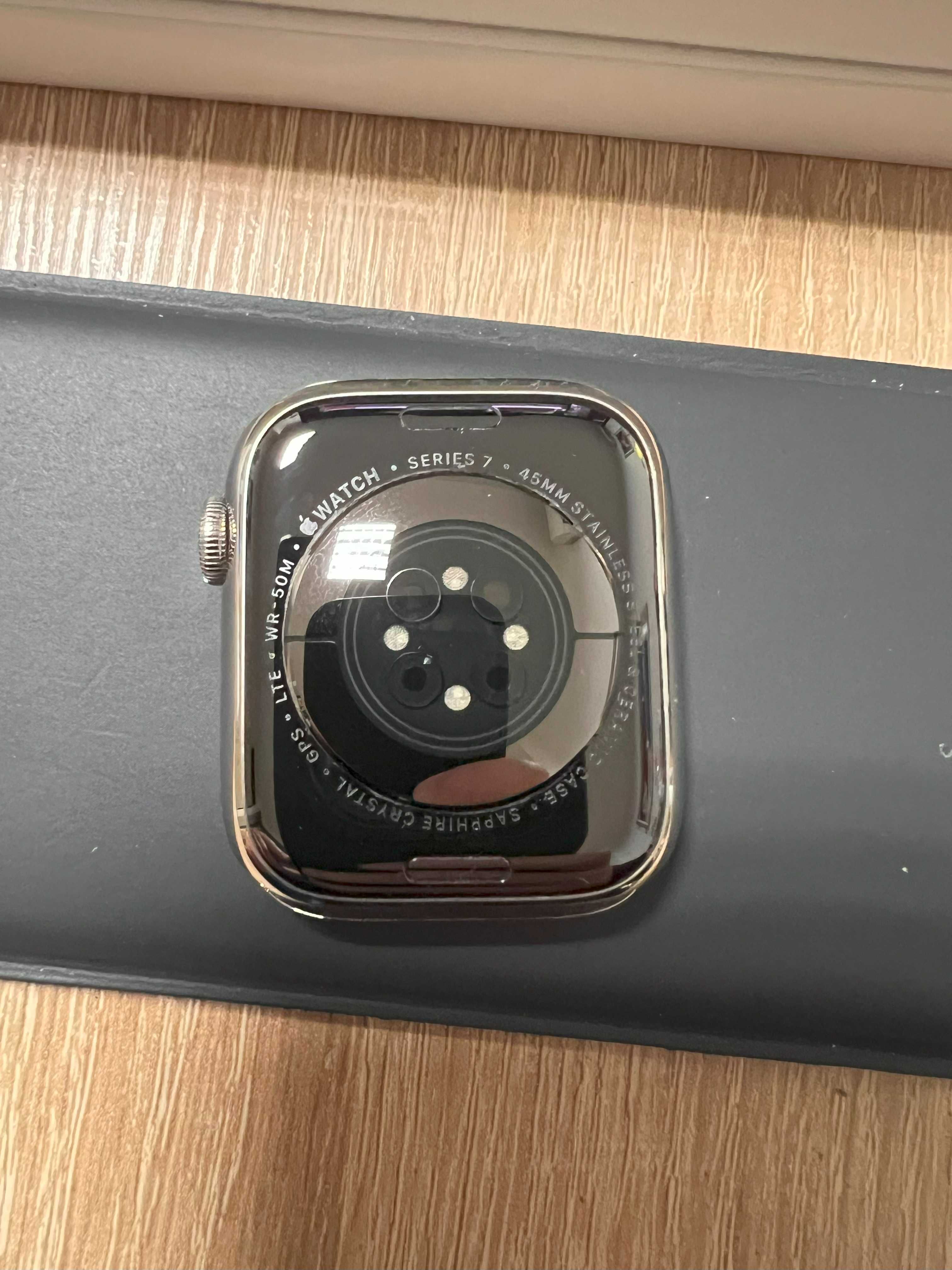 Apple Watch Series 7 Stainless Steel 45 mm Starlight (GPS + Cellular)
