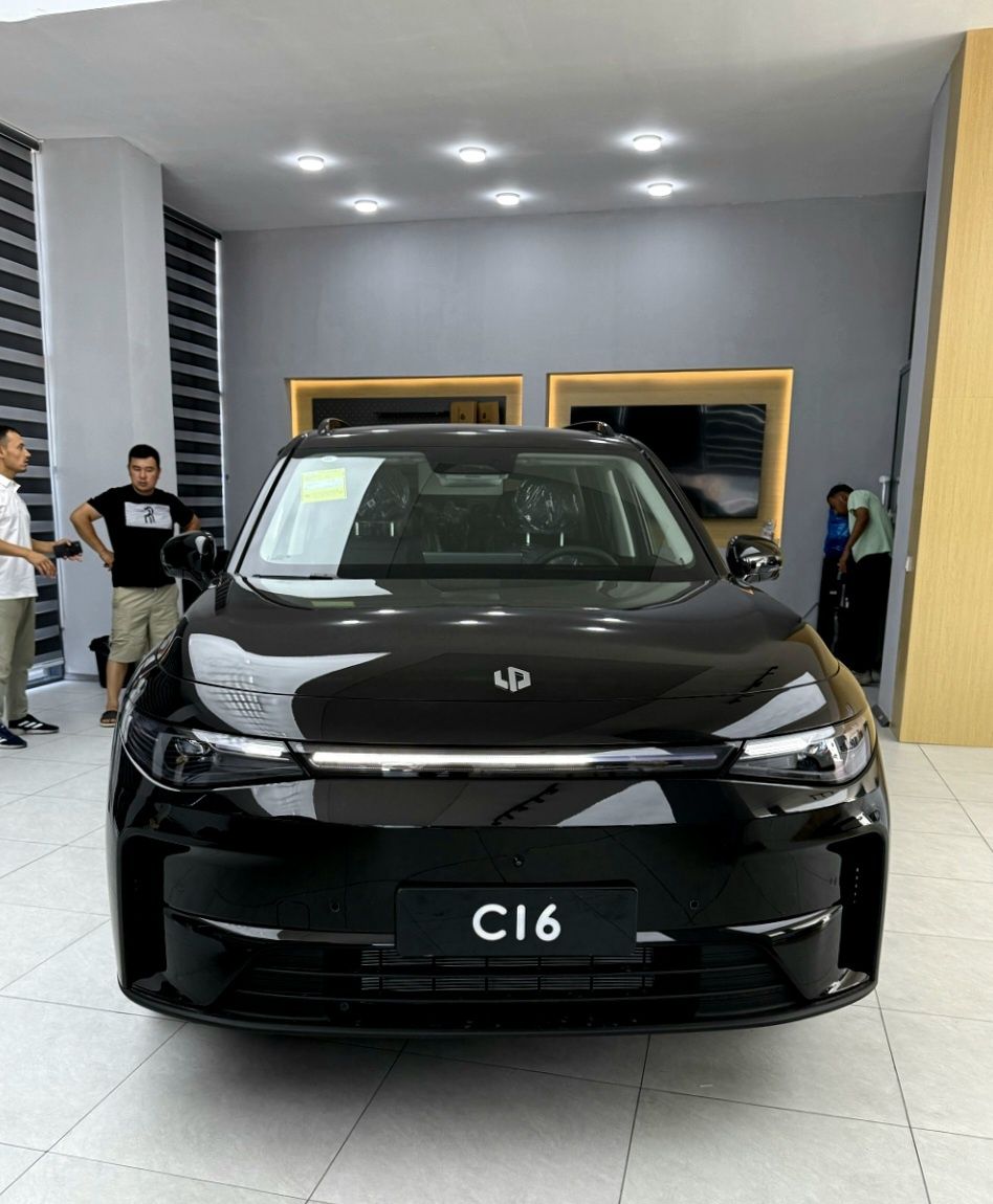 Leepmotor c16 280 restayling