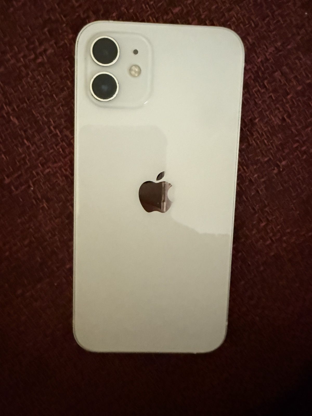 iPhone 12 - В отлично състояние