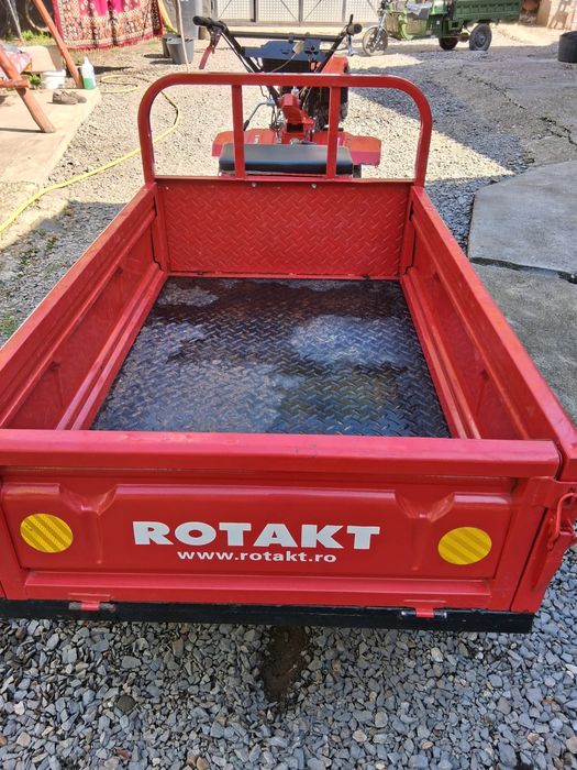 Vând motocultor cu remorcă, mai multe detalii la telefon