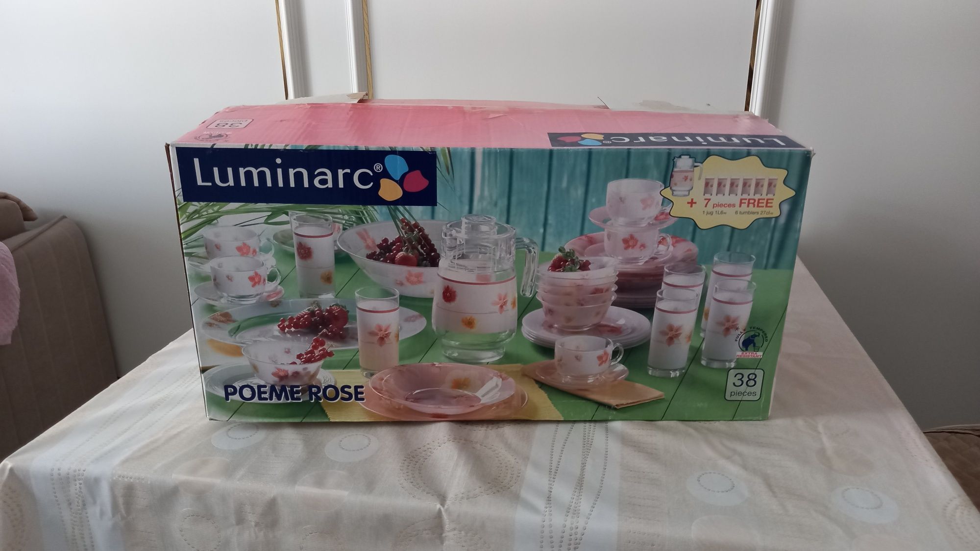 Столовый сервиз фирмы Luminarc