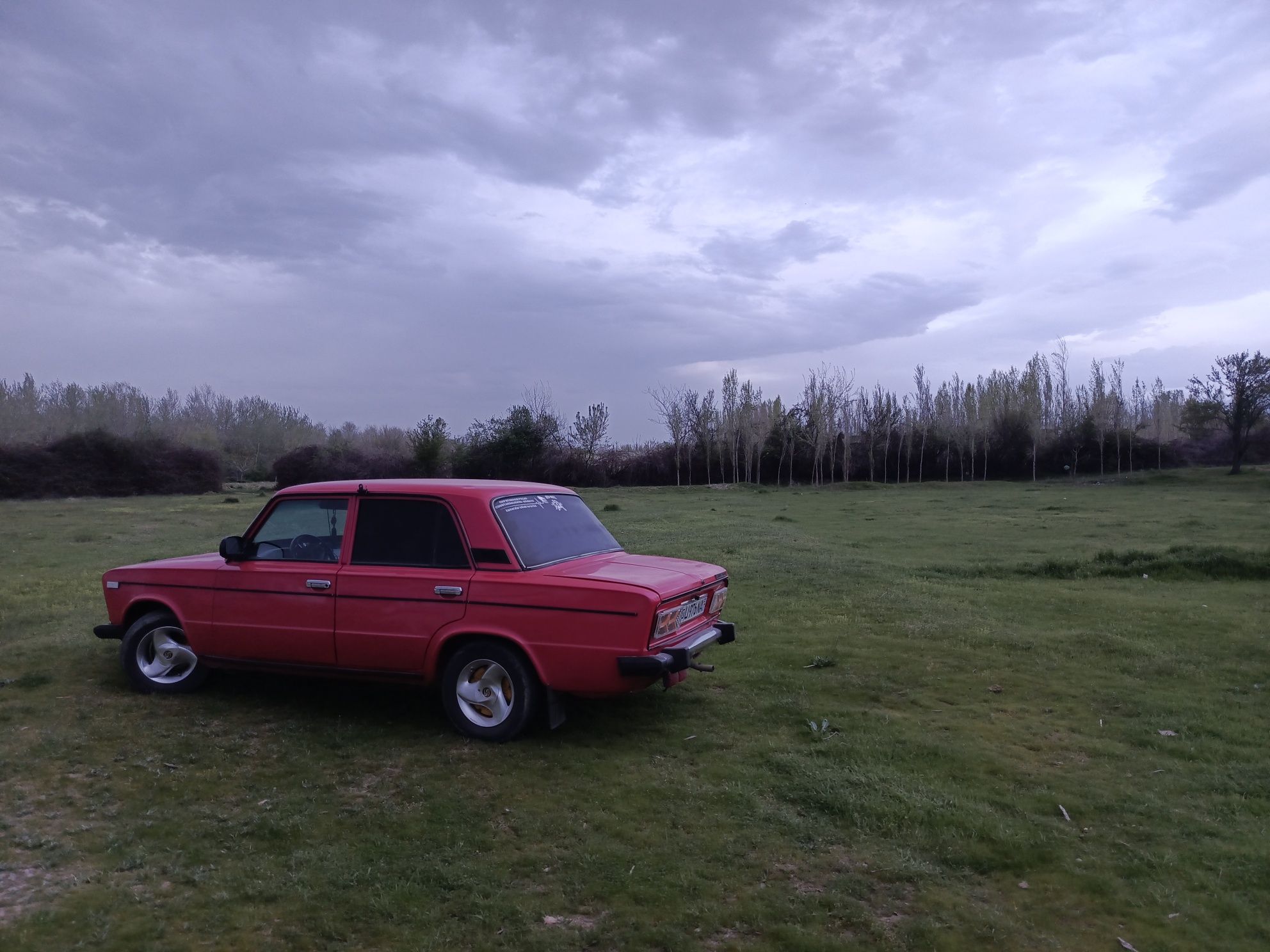 Juguli 2106 sotiladi
