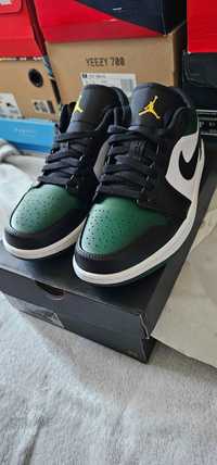 Air Jordan 1 Green Toe Low