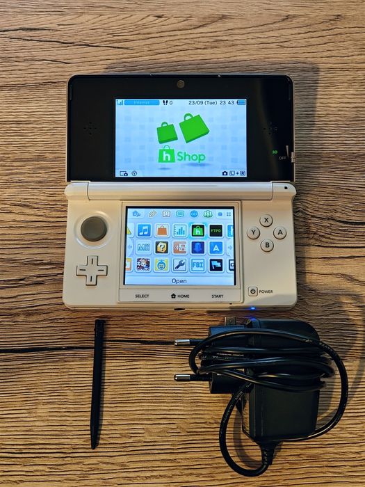 Nintendo 3DS Alb - Modat 64GB