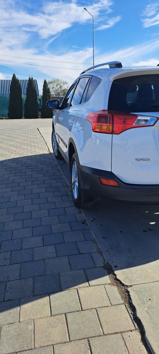 Toyota rav 4 2013