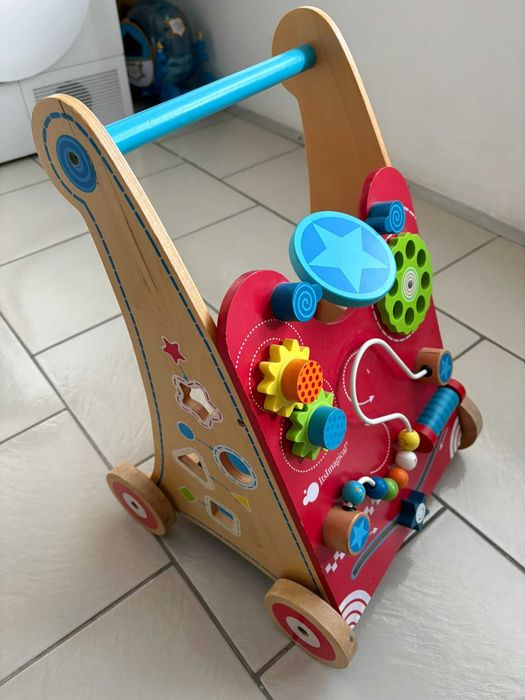 Детска дървена проходилка (walker) ItsImagical