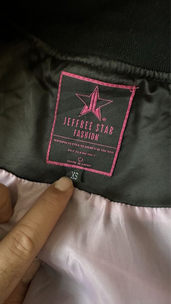 Дамски бомбер Jeffree Star Cosmetics размер XS