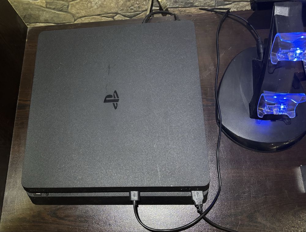 Playstation 4 slim 1tb